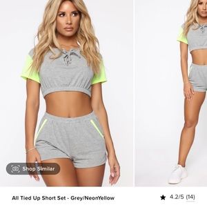 All tied up short set